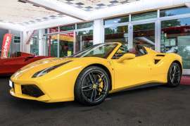 giro in ferrari 488 spider