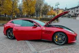 Ferrari GTC4 Lusso