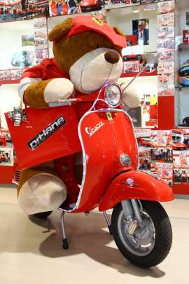 giro ferrari maranello regalo